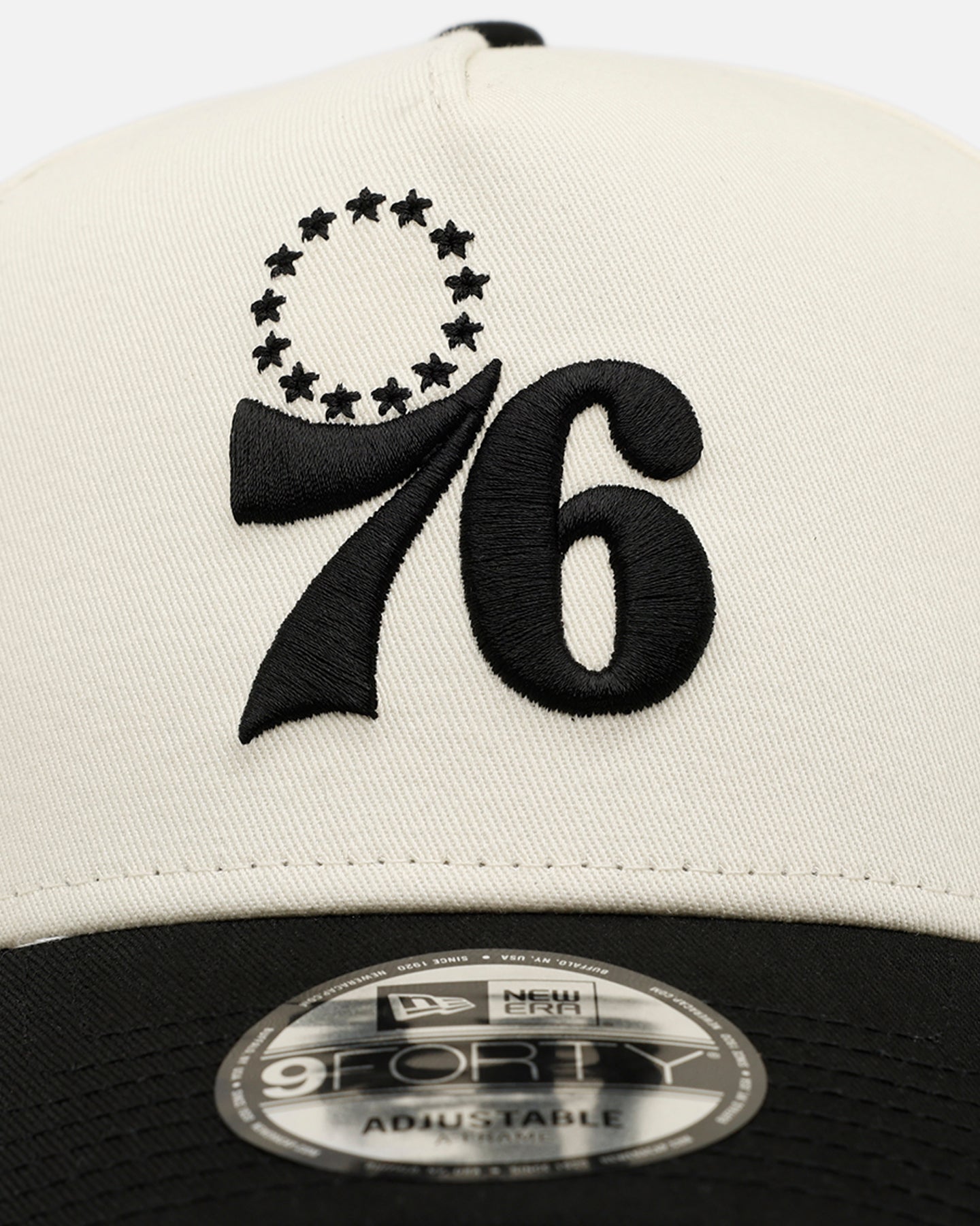 New Era Philadelphia 76ers 'Easy Chrome Black' 9FORTY A-Frame Snapback Chrome/Black