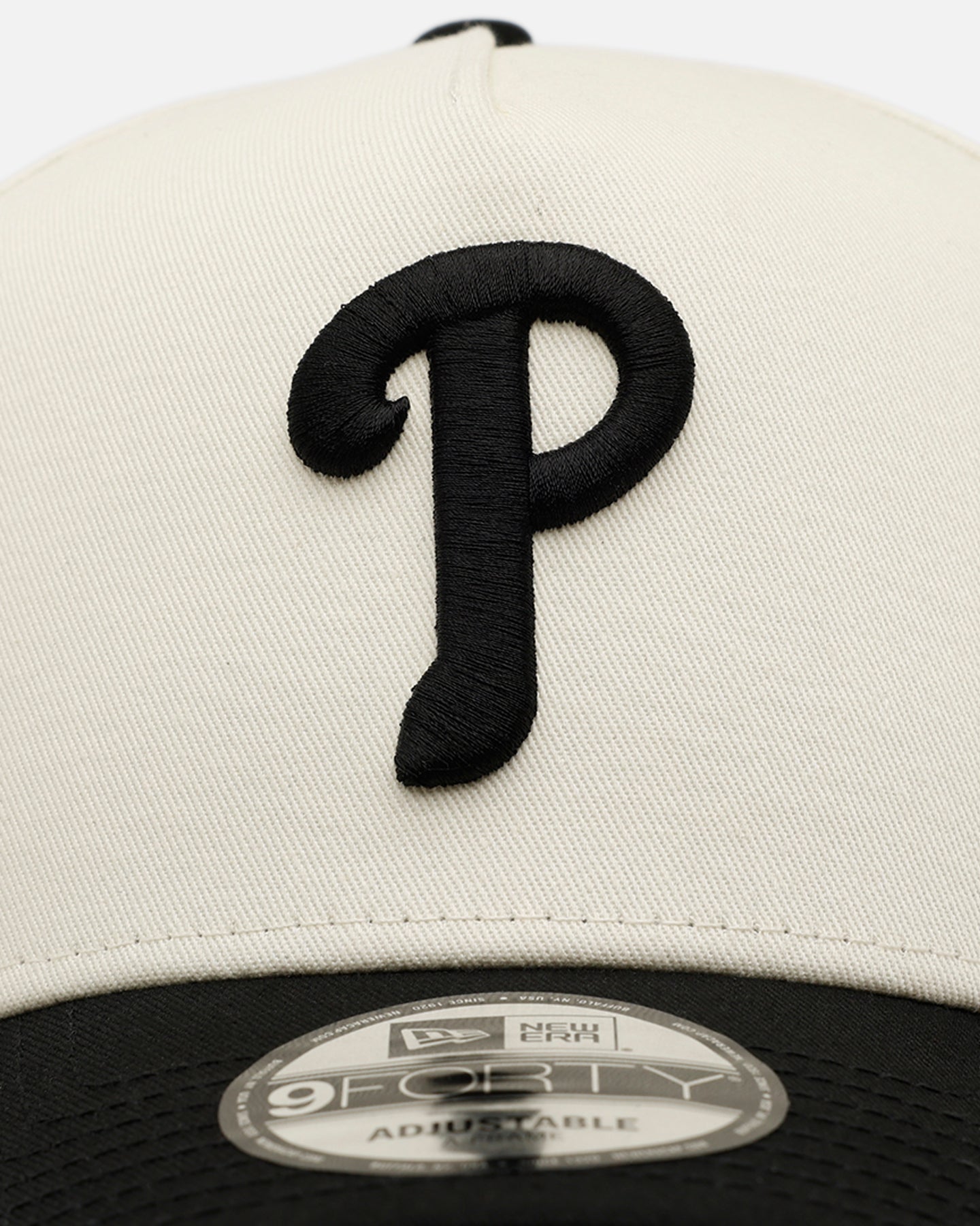 New Era Philadelphia Phillies 'Easy Chrome Black' 9FORTY A-Frame Snapback Chrome/Black