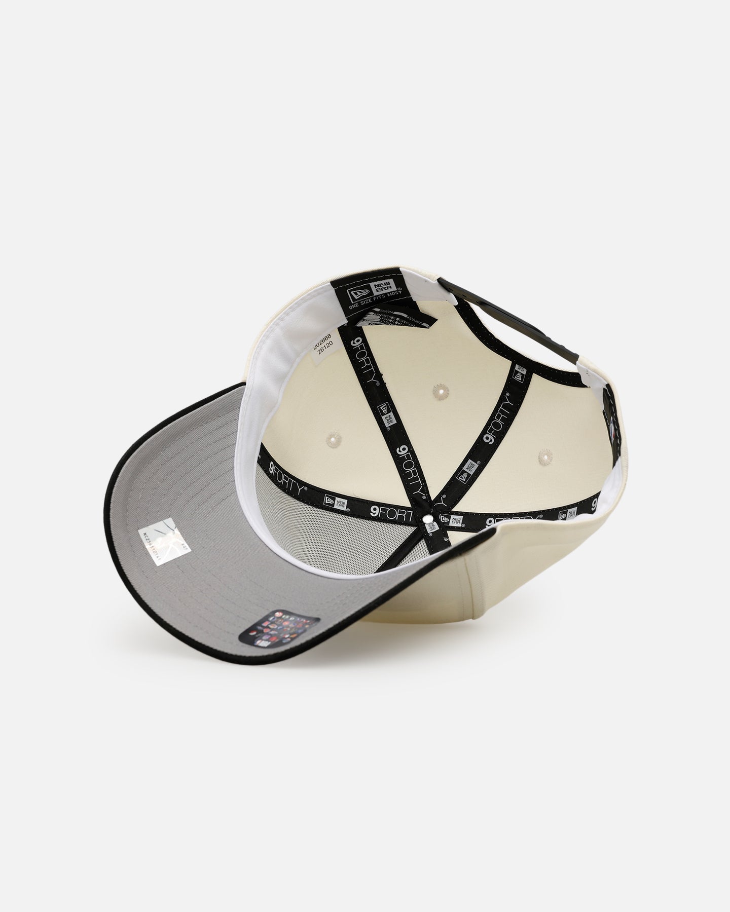 New Era Phoenix Suns 'Easy Chrome Black' 9FORTY A-Frame Snapback Chrome/Black