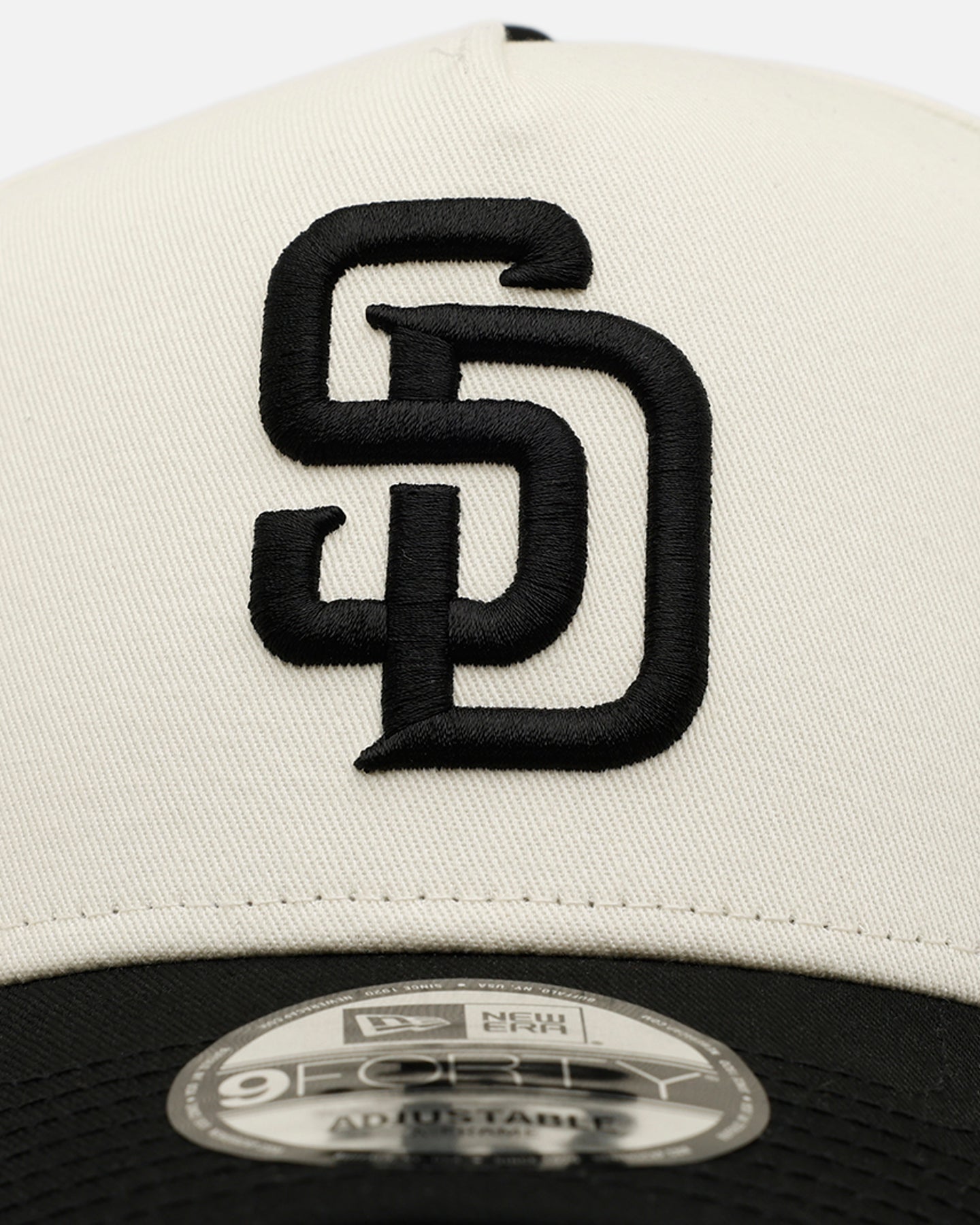 New Era San Diego Padres 'Easy Chrome Black' 9FORTY A-Frame Snapback Chrome/Black