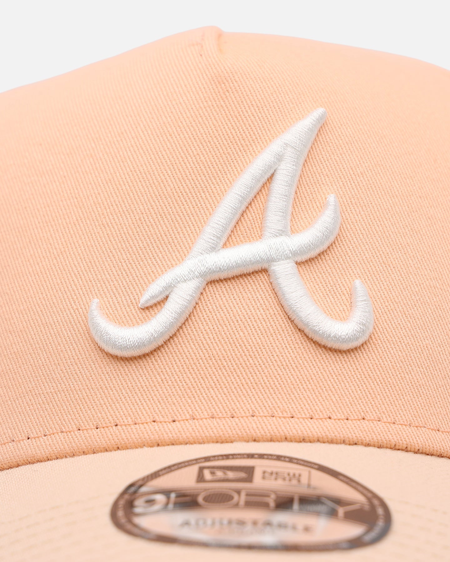 AVILA New Era Atlanta Braves 'Peaches' 9FORTY A-Frame