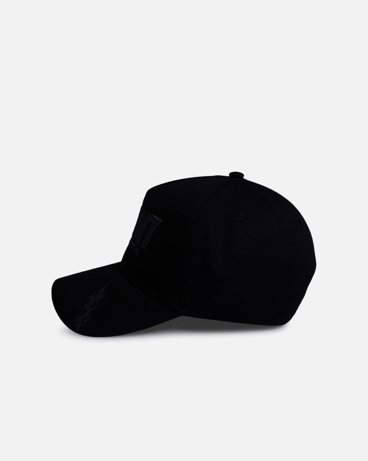 Saint Morta Tribal Snapback Black