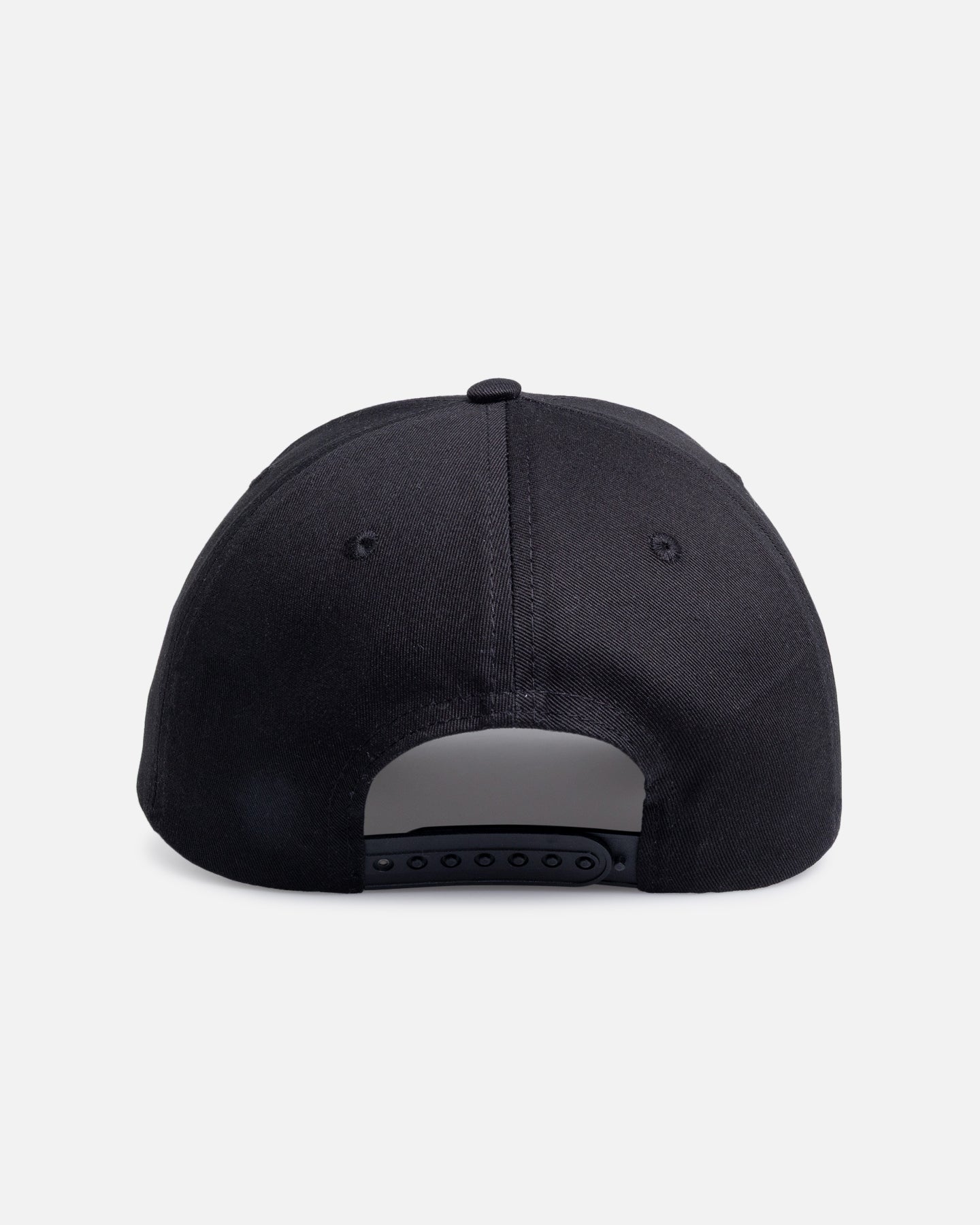 AVILA Loiter Classic Snapback Black