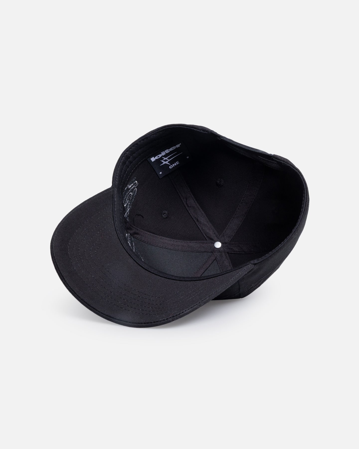 AVILA Loiter Classic Snapback Black
