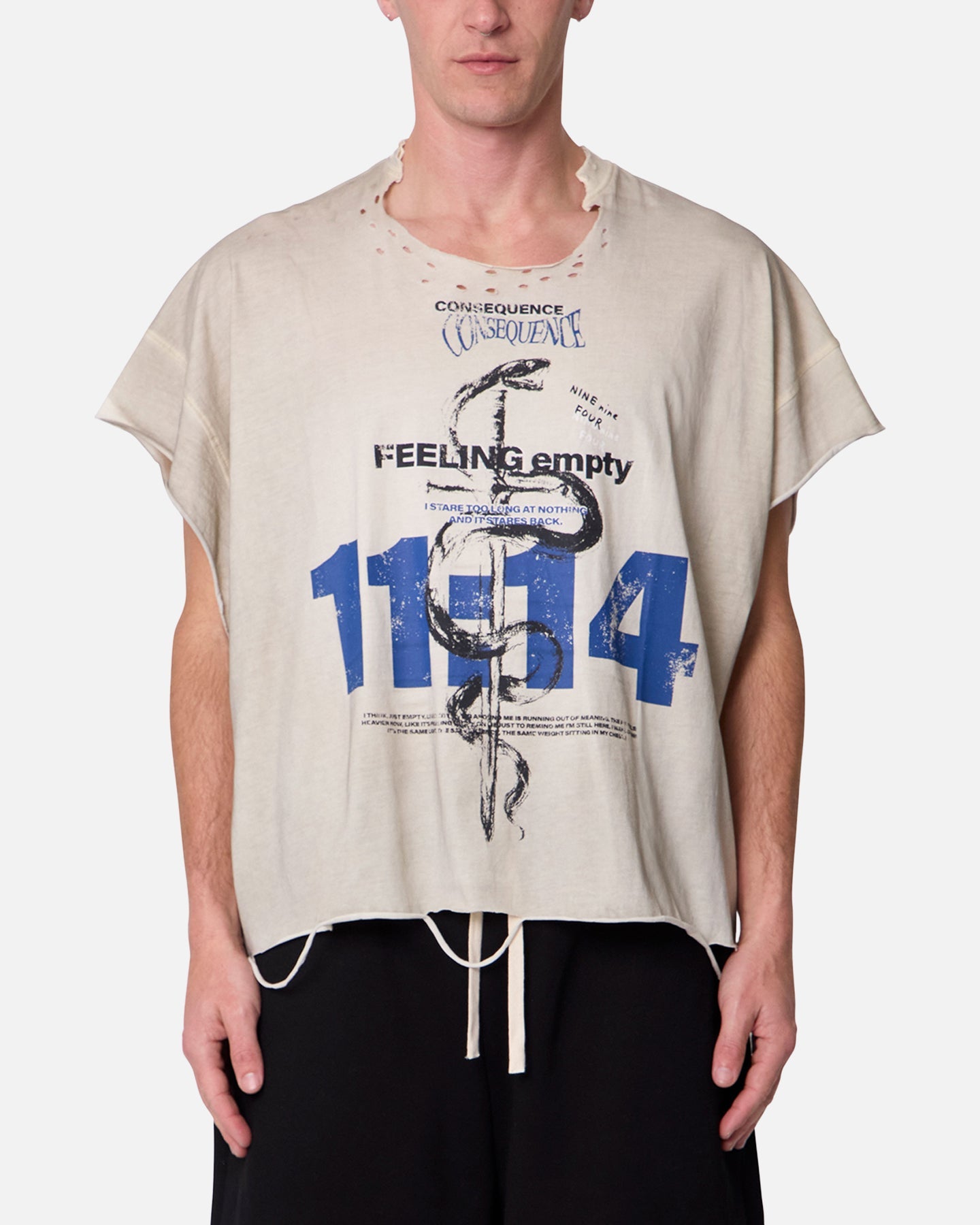 MNML Tattered Cut Off T-Shirt Off White