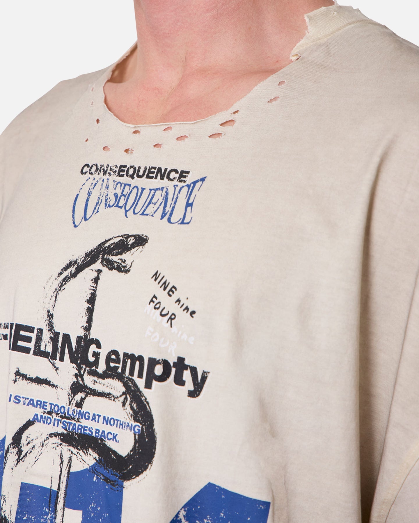 MNML Tattered Cut Off T-Shirt Off White