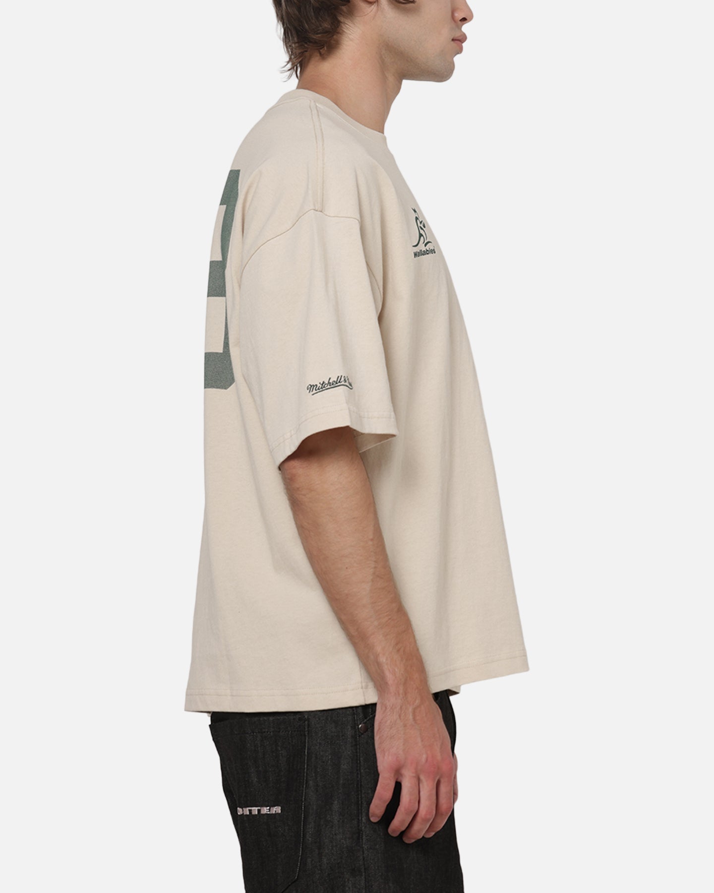 AVILA Mitchell & Ness Wallabies Cropped T-Shirt Ivory