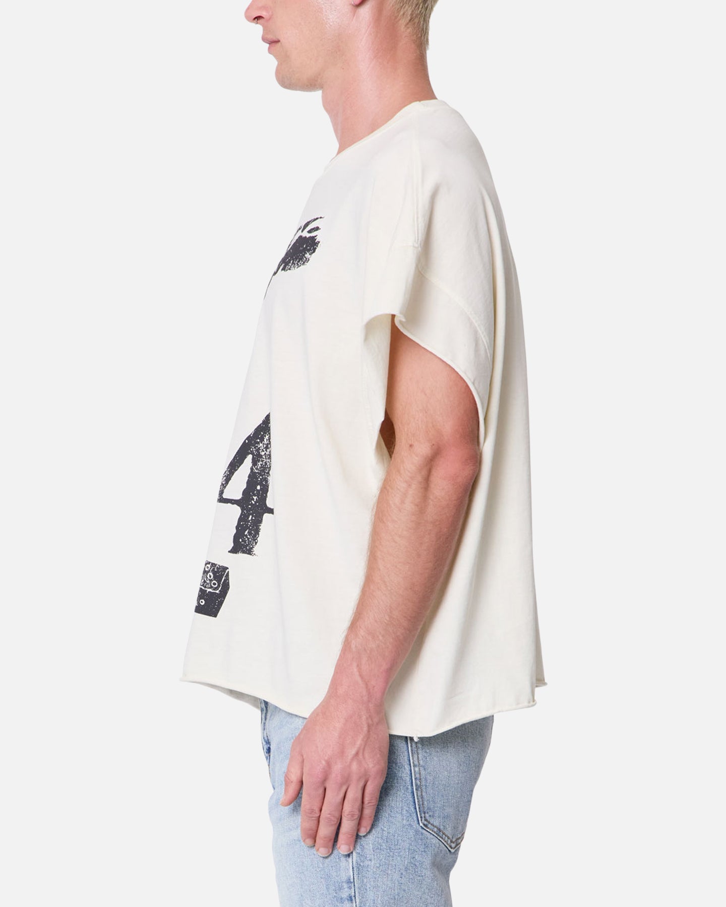 MNML Gamble Cut Off T-Shirt Off White