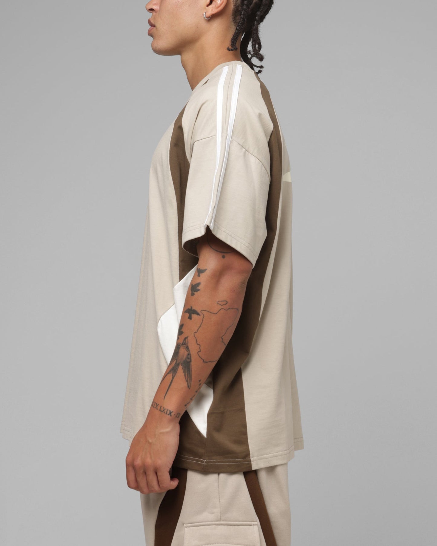 AVILA Loiter Hybrid Tek T-Shirt Stone