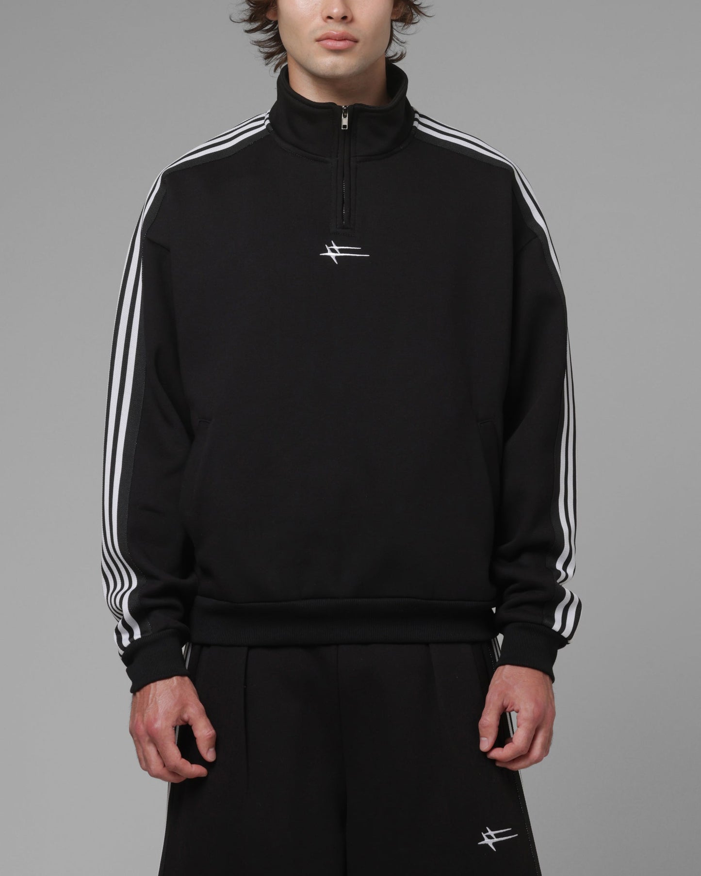AVILA Loiter Hybrid Track Quarter Zip Black