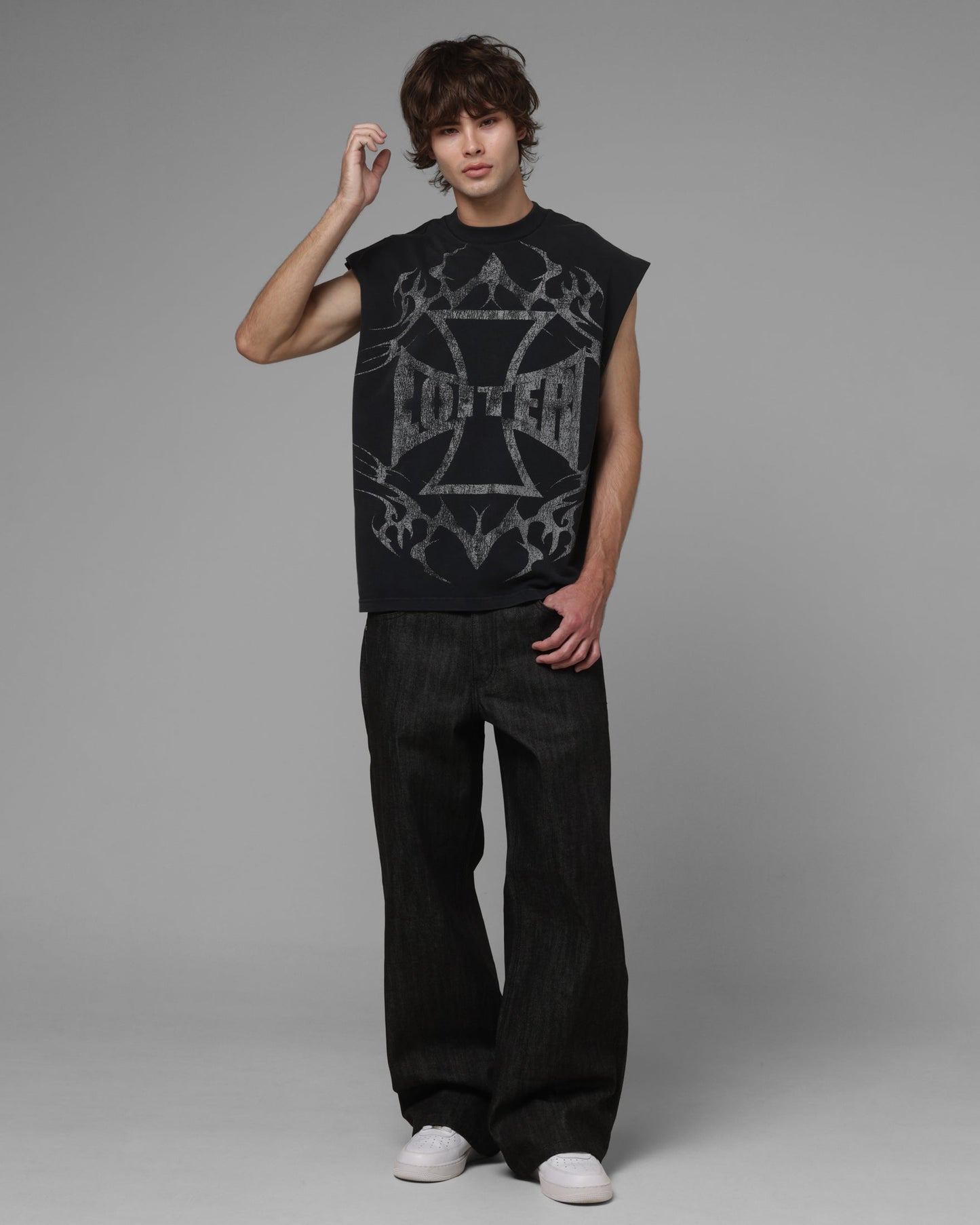AVILA Loiter Cyber Cross Vintage Muscle T-Shirt Black
