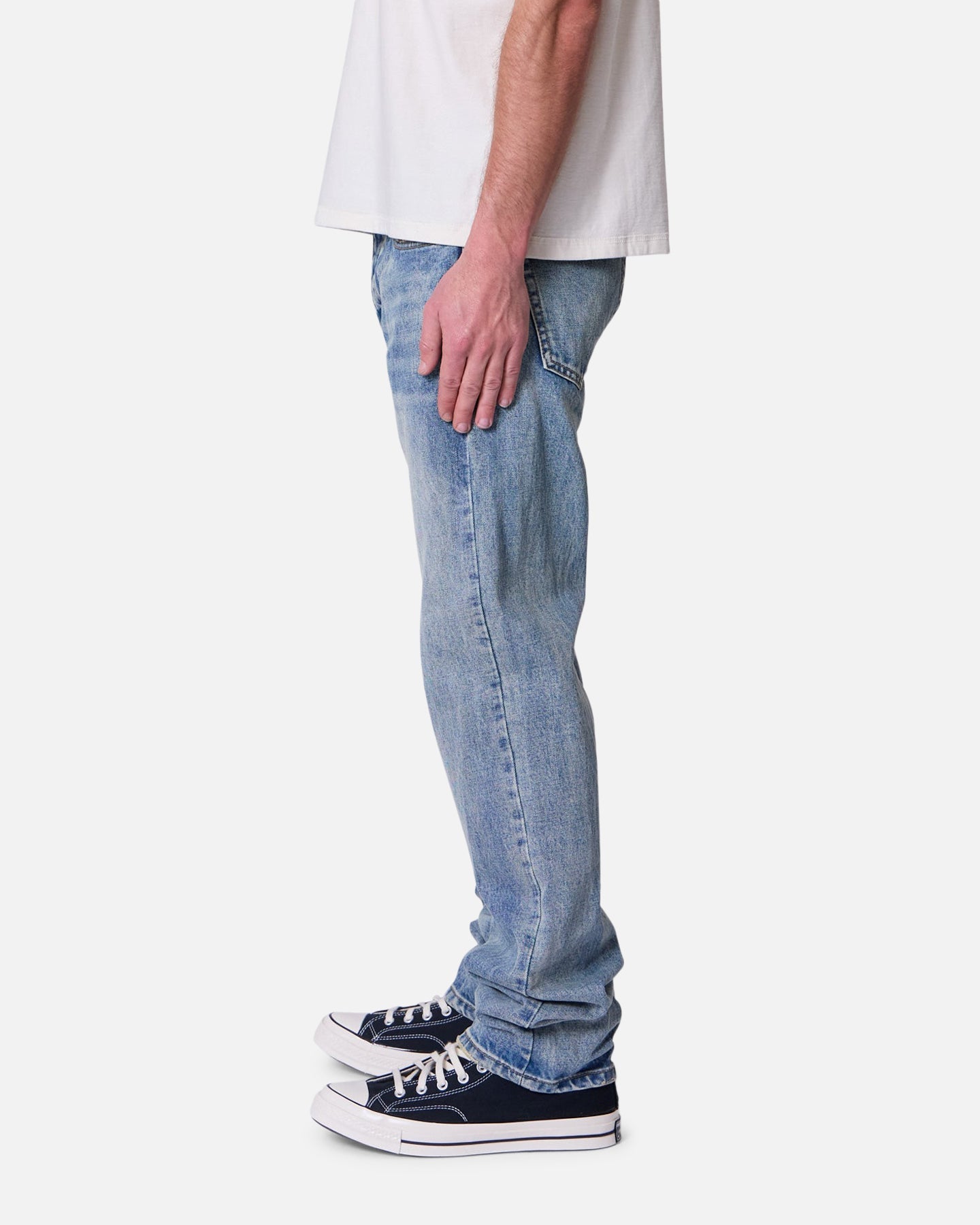 AVILA MNML Straight Jeans Medium Blue