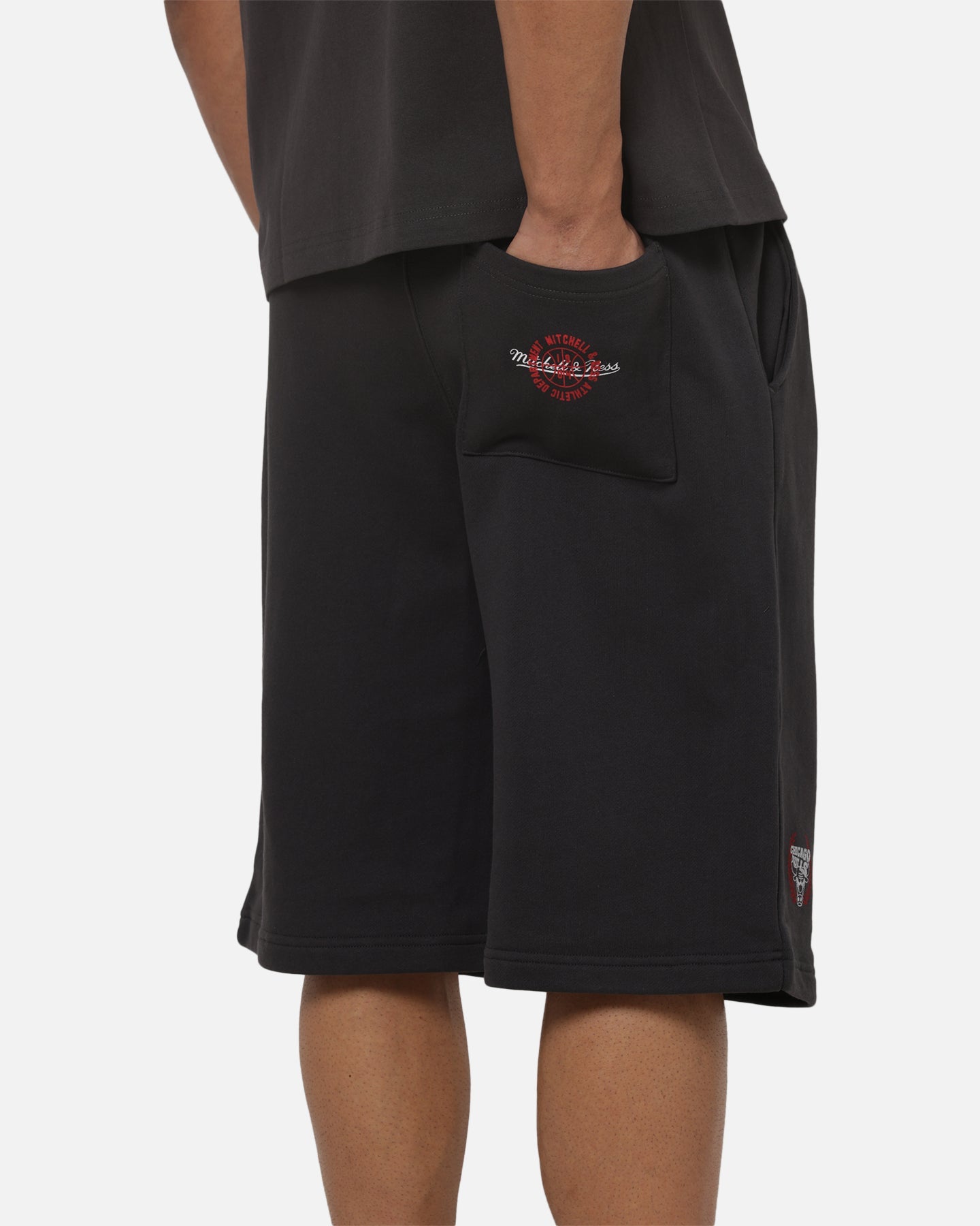 Mitchell & Ness Chicago Bulls Overprint Shorts Washed Black