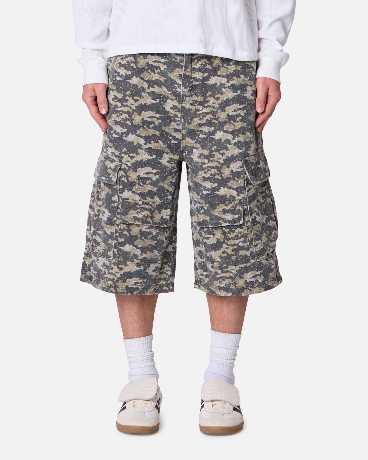 MNML Distressed Ultra Baggy Cargo Shorts Camo