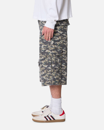 MNML Distressed Ultra Baggy Cargo Shorts Camo