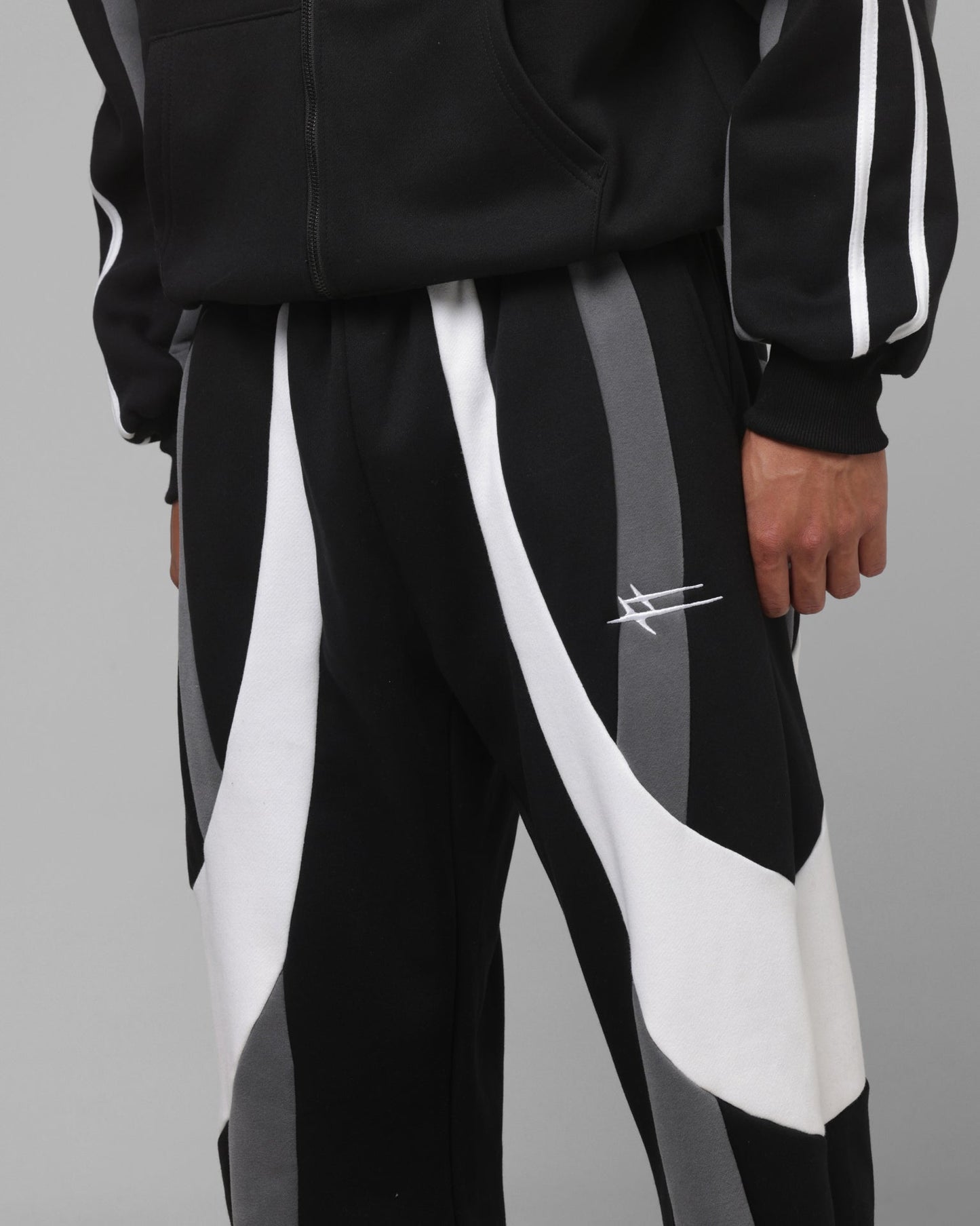 Loiter Hybrid Tek Sweatpants Black