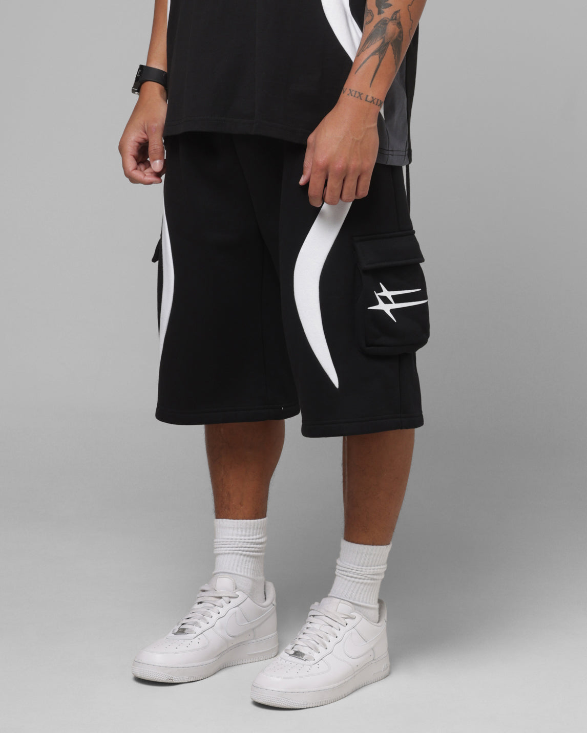 Loiter Hybrid Tek Cargo Shorts Black