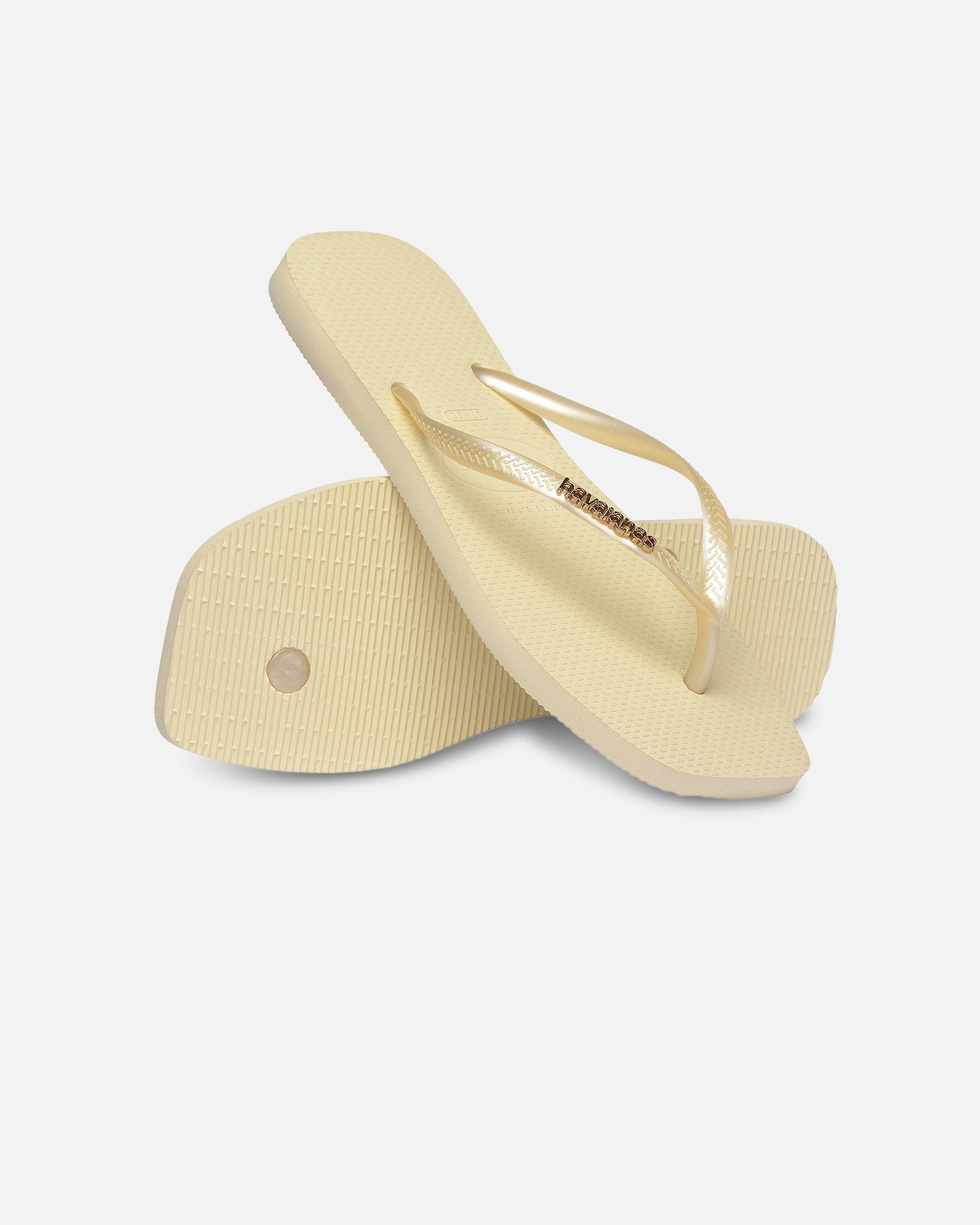 AVILA Havaianas Women's Square Toe Logo Metallic Thongs