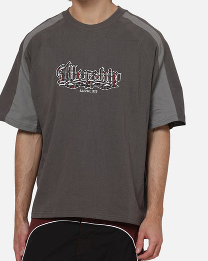 Worship Catharsis Box Crop Raglan T-Shirt Worn Black