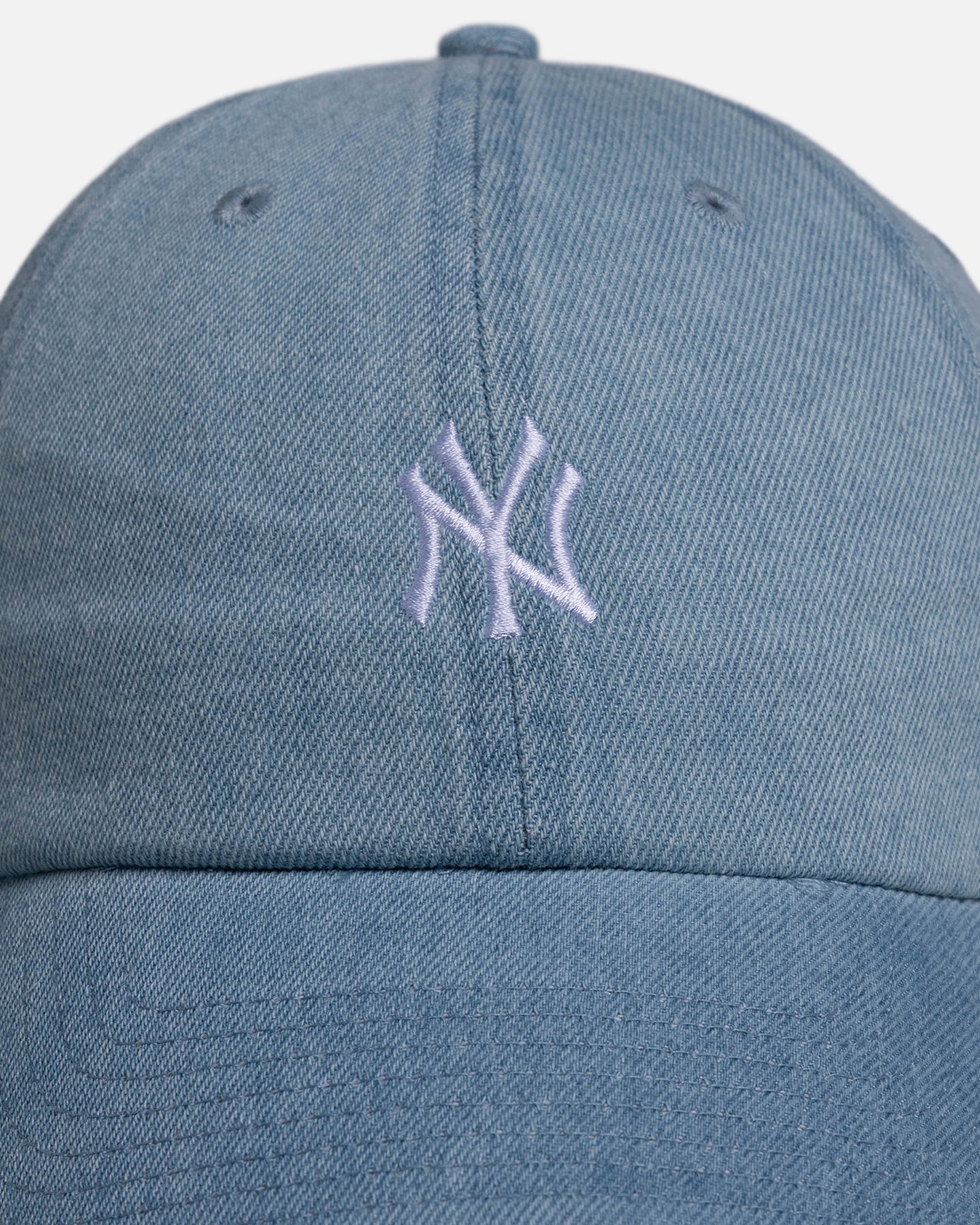 47 Brand New York Yankees 'Baserunner' 47 Clean Up Strapback Denim