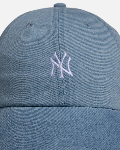 47 Brand New York Yankees 'Baserunner' 47 Clean Up Strapback Denim