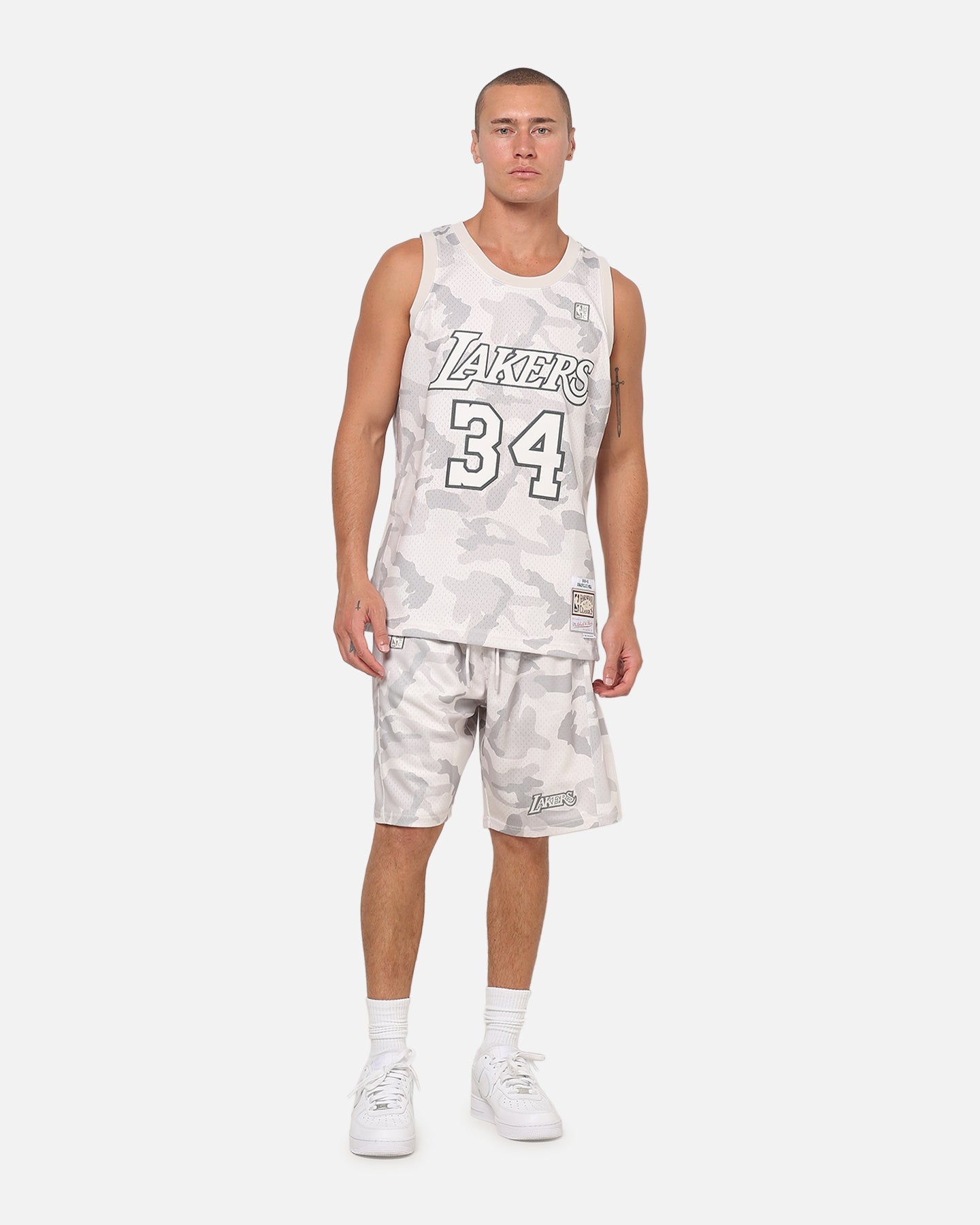 Mitchell & Ness Los Angeles Lakers Snow Camo Authentic Mesh Shorts White