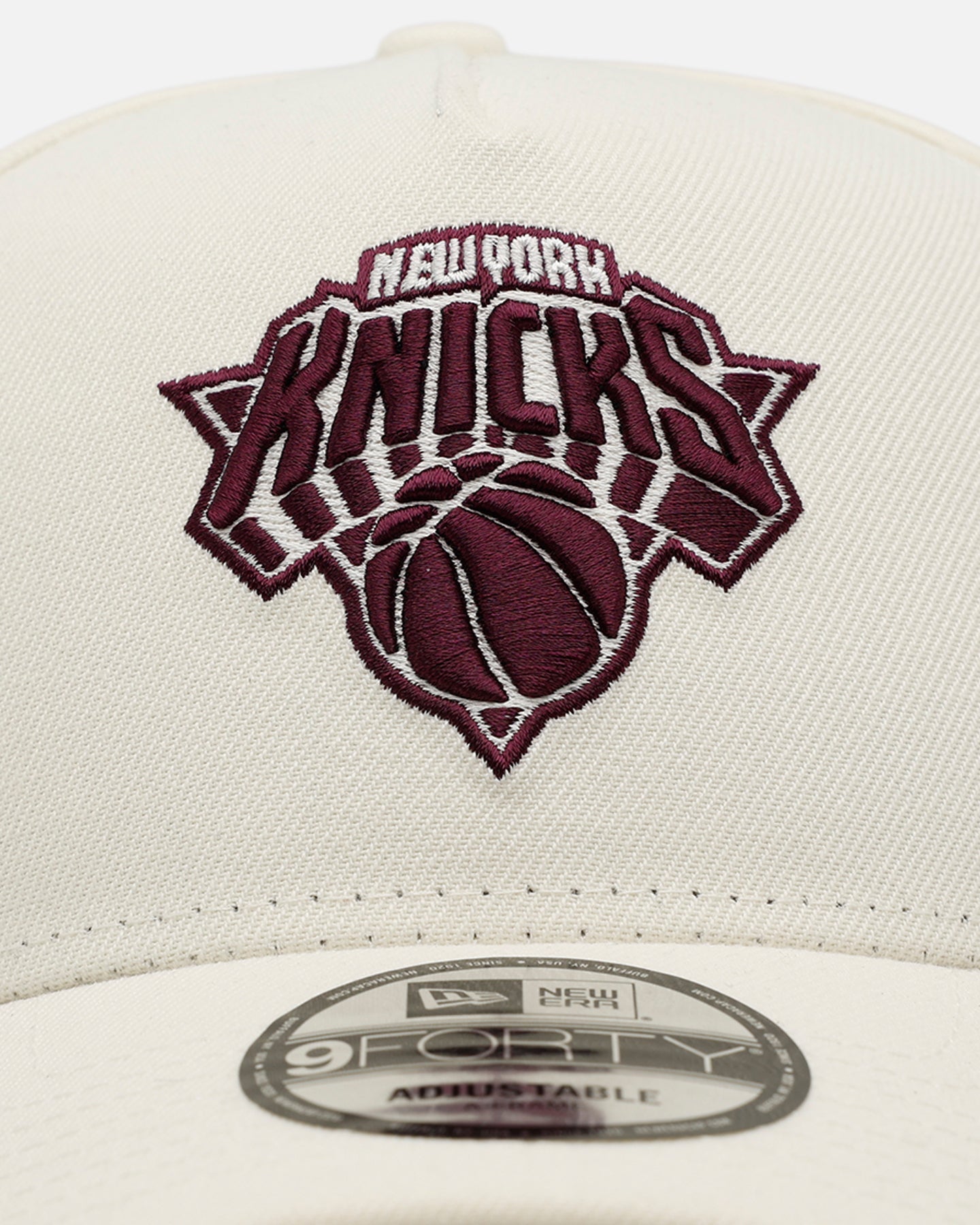 New Era New York Knicks 'Too Clean 2.0' 9FORTY A-Frame Snapback Chrome/Maroon