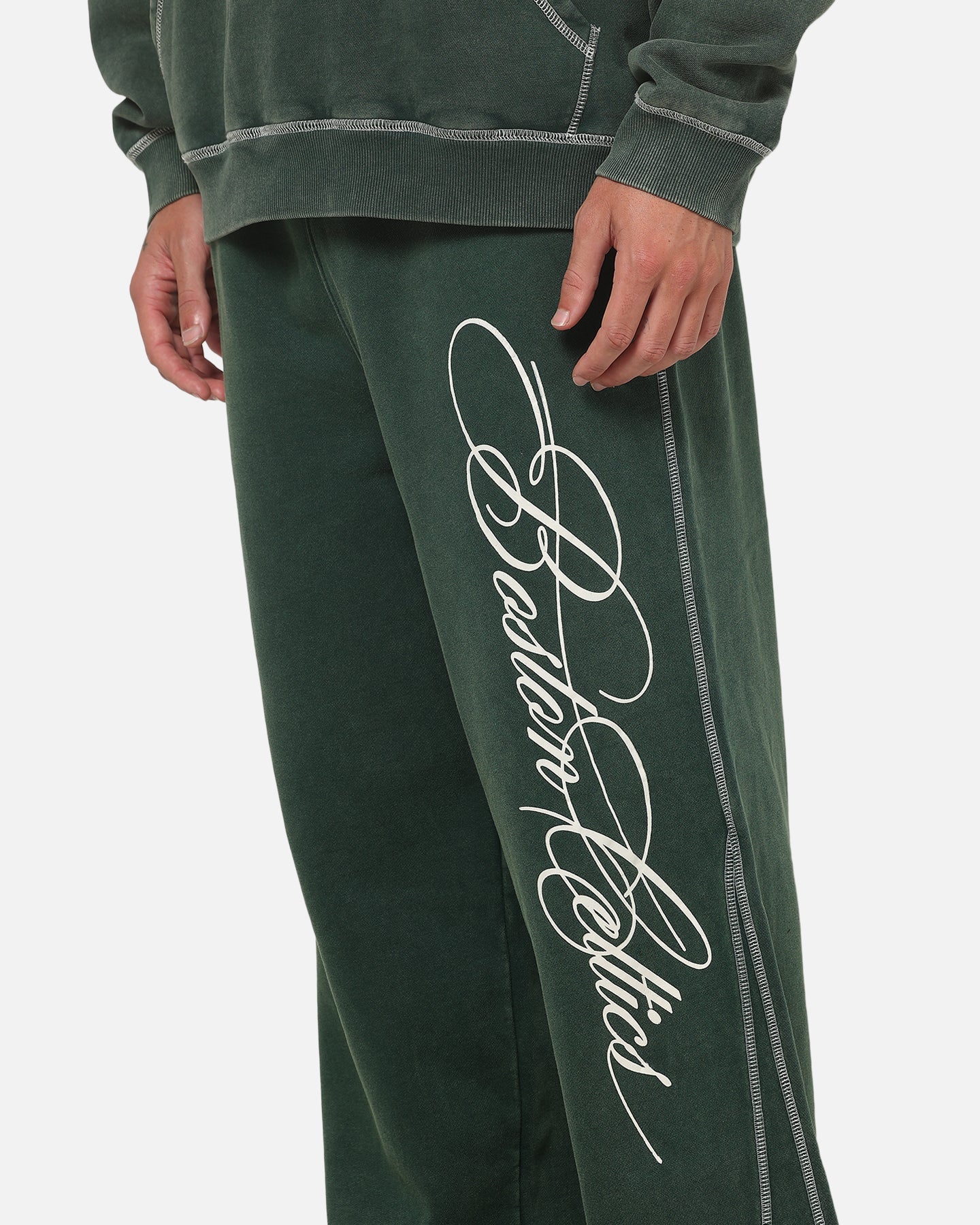 Mitchell & Ness Boston Celtics Star Script Relaxed Track Pants Pine Green