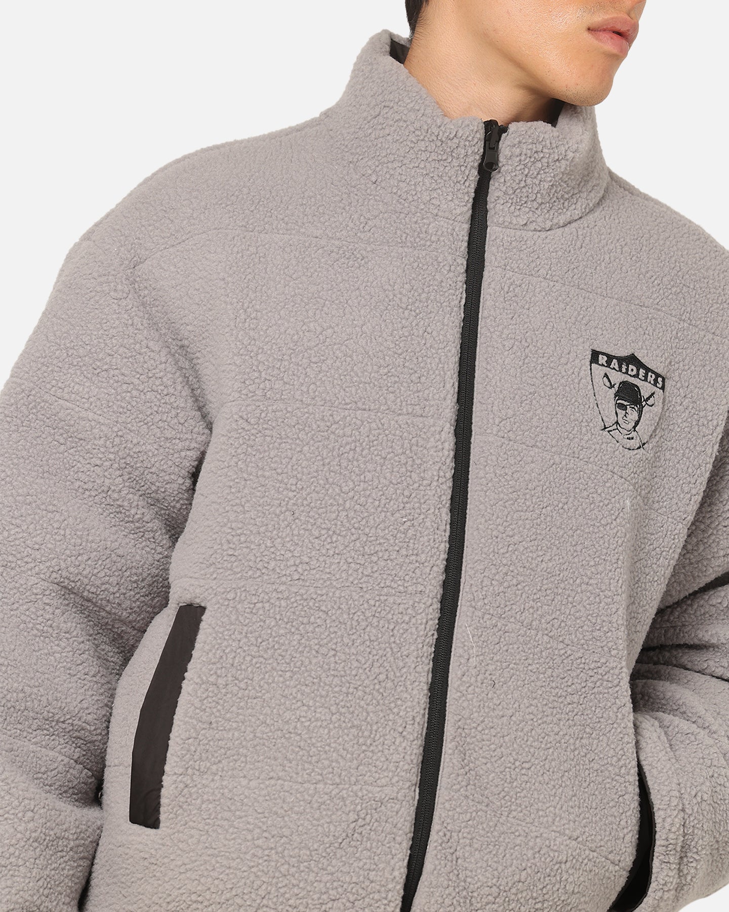 Mitchell & Ness Las Vegas Raiders Reversible Puffer Jacket Black