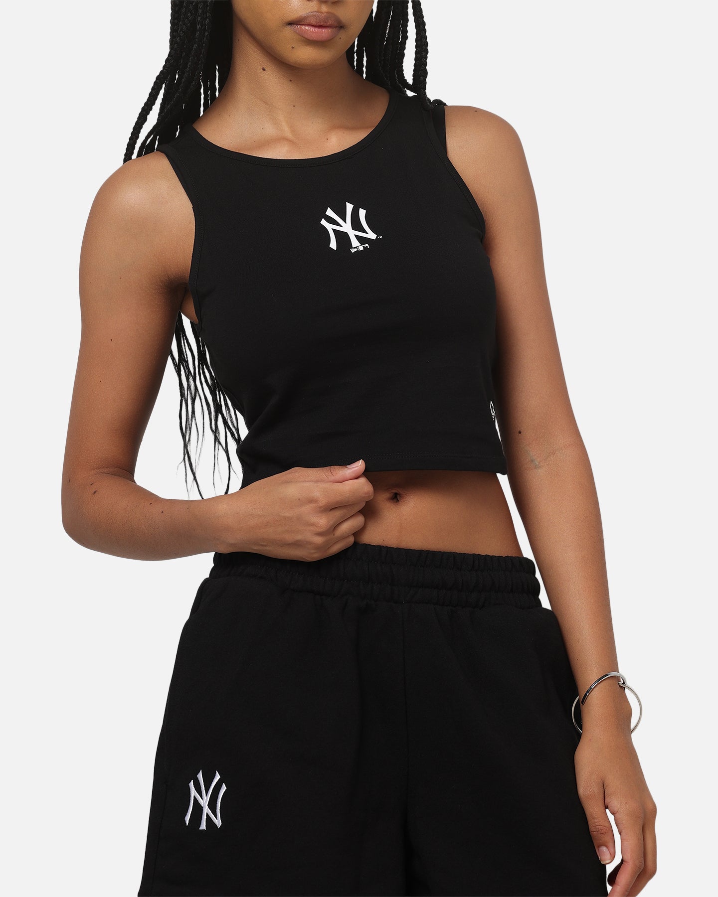 New Era Women's New York Yankees Crop Tank Black