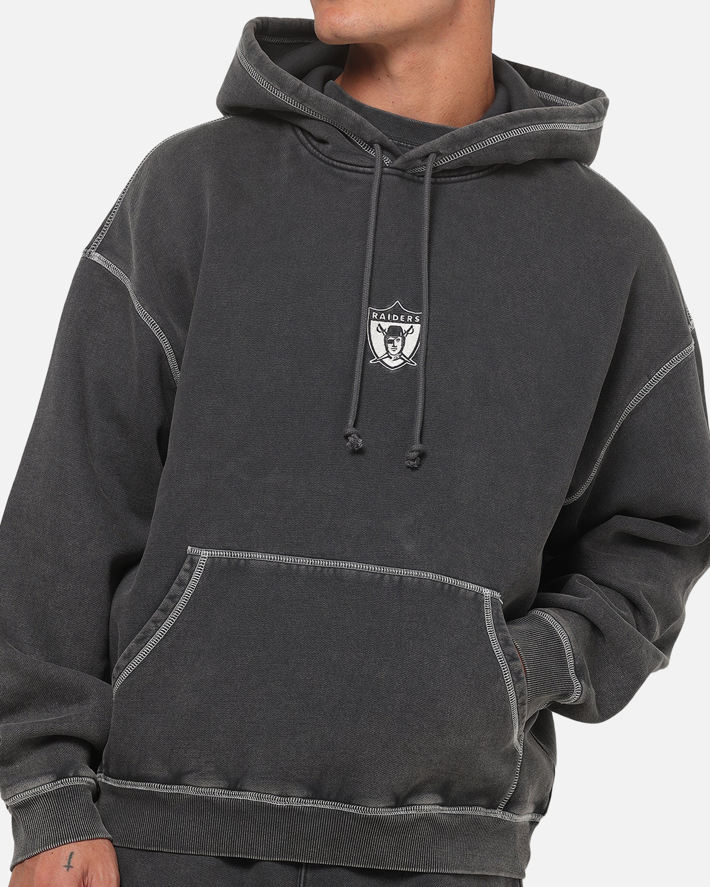 Mitchell & Ness Las Vegas Raiders Star Script Hoodie Washed Black