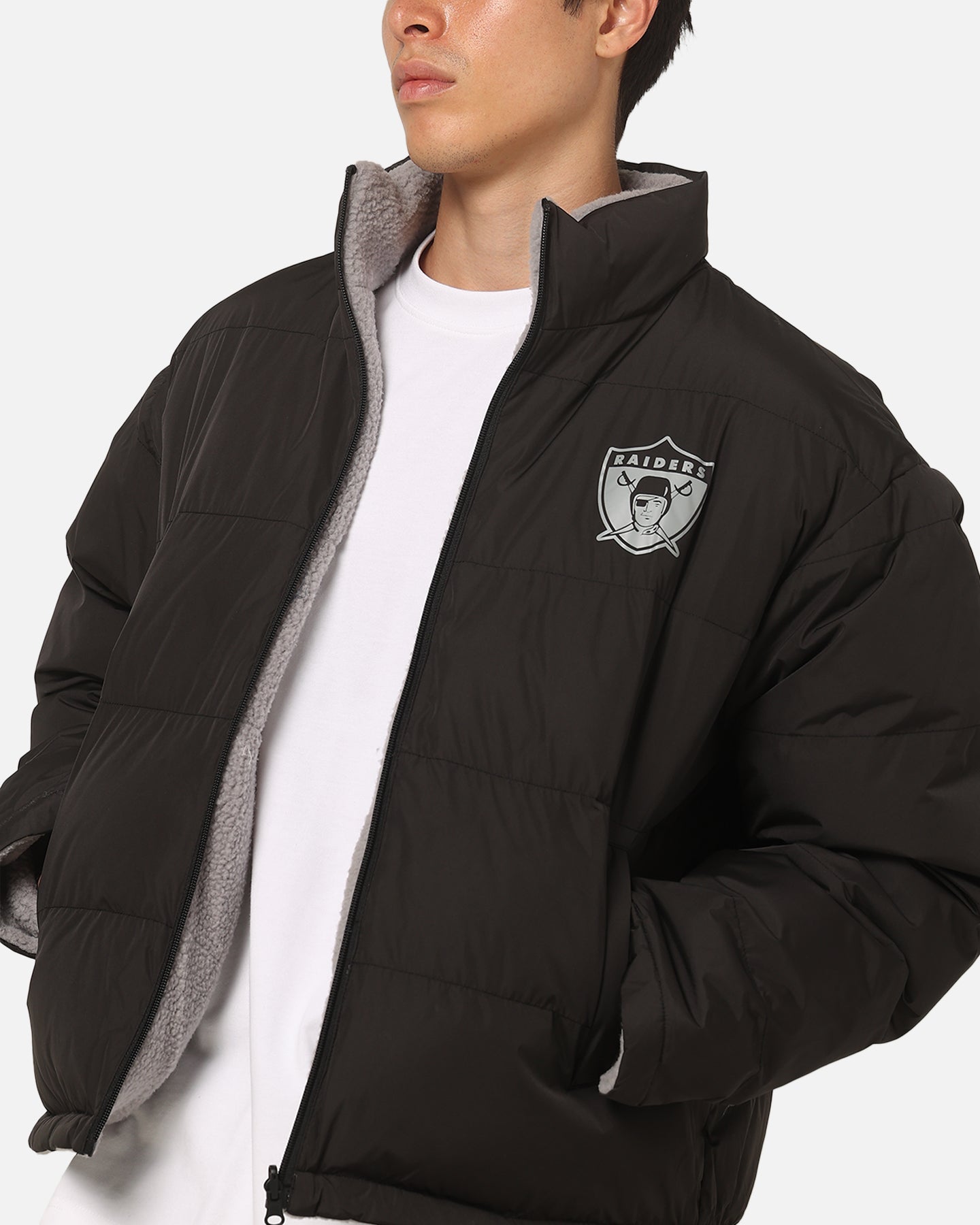 Mitchell & Ness Las Vegas Raiders Reversible Puffer Jacket Black