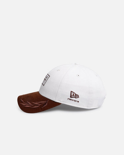 New Era X Red Bull Racing F1 'Contrast Visor' 9FORTY Strapback Light Beige