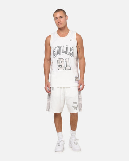 Mitchell & Ness Chicago Bulls Snow Camo Authentic Mesh Shorts White