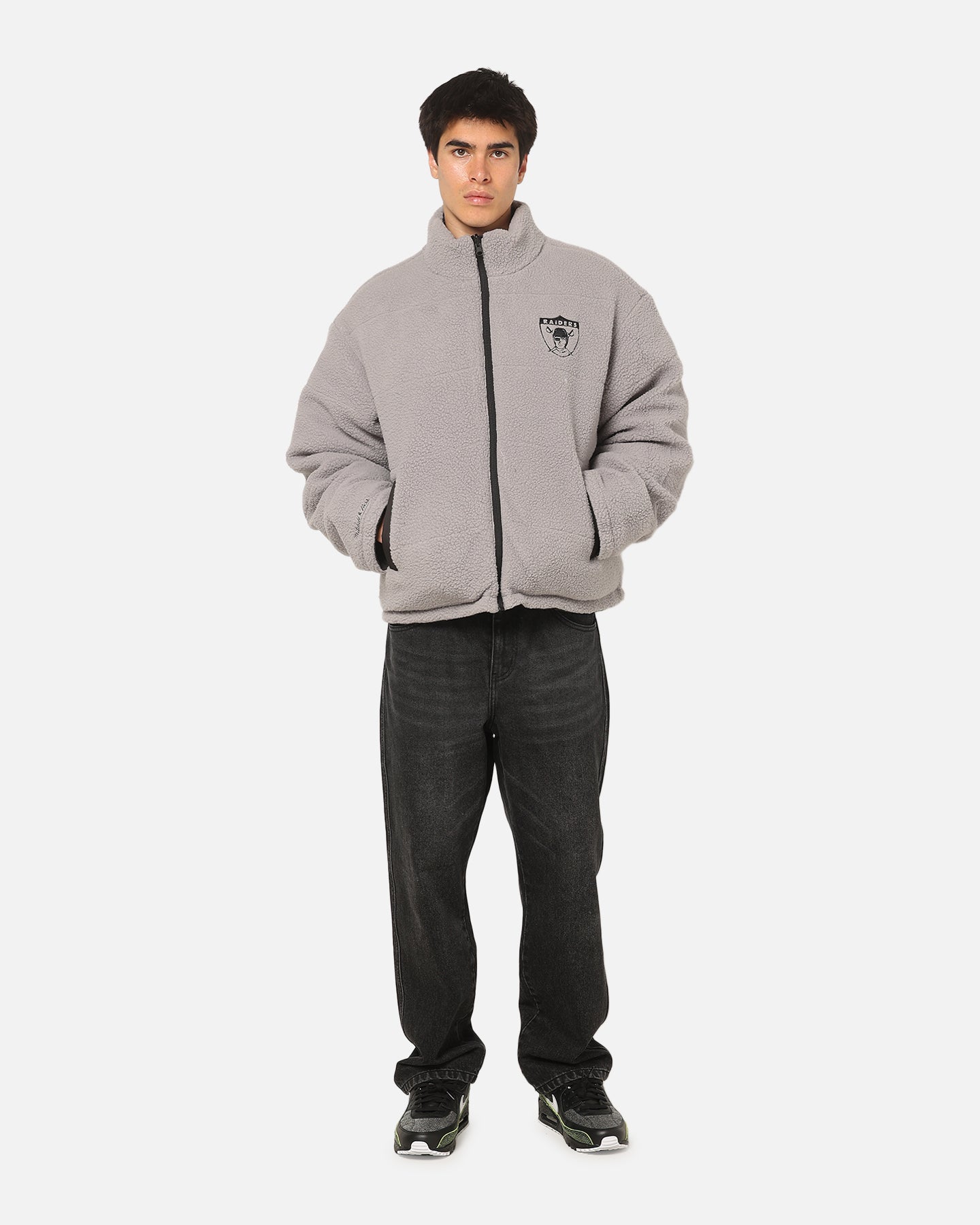 Mitchell & Ness Las Vegas Raiders Reversible Puffer Jacket Black