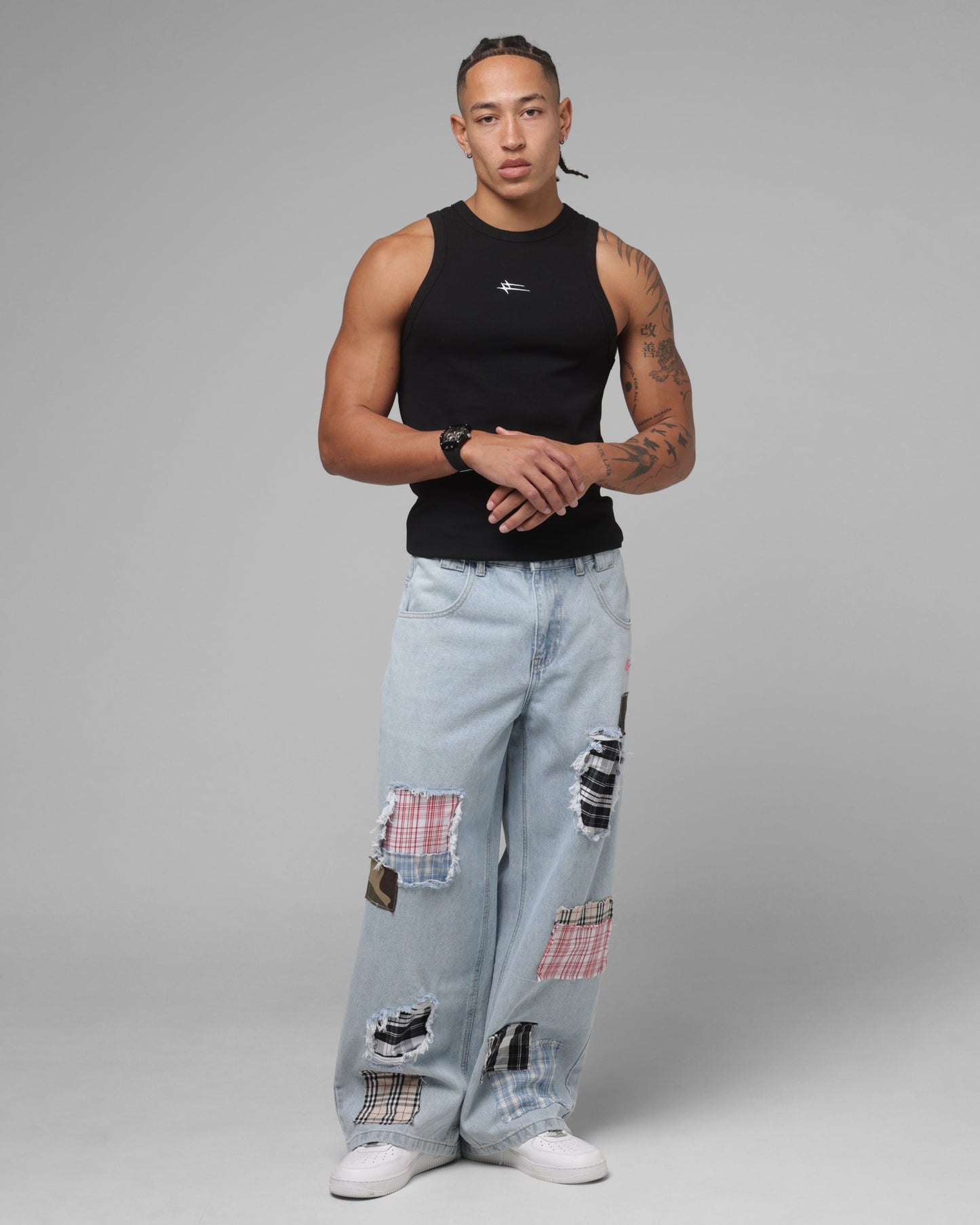 Loiter Hybrid Tank Black