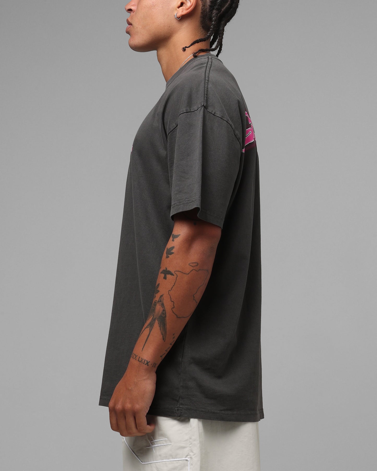 Loiter Cyber Logo T-Shirt Vintage Black