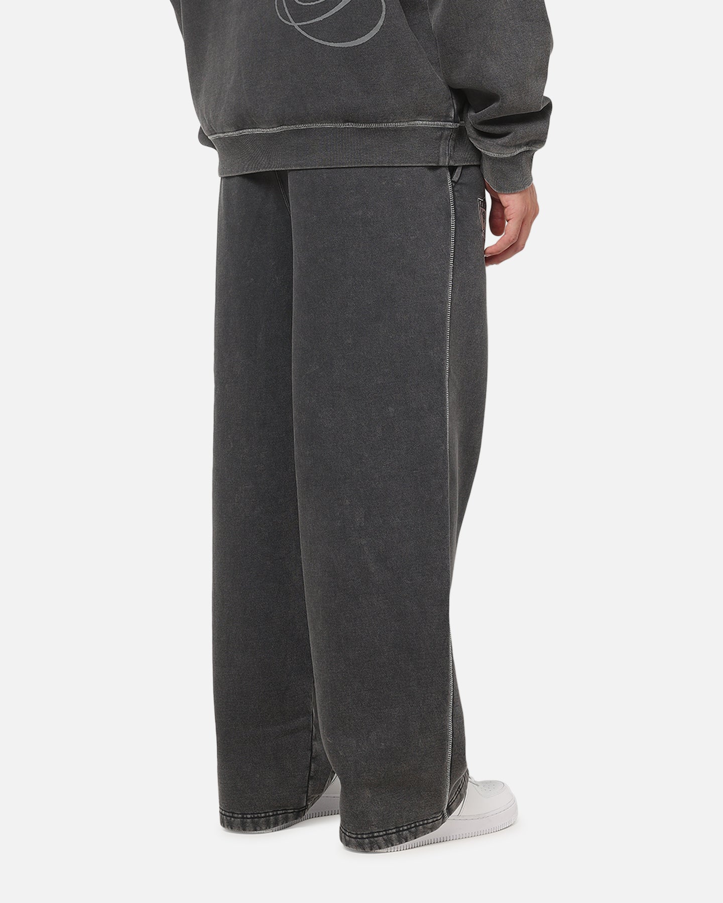 Mitchell & Ness Las Vegas Raiders Star Script Relaxed Track Pants Washed Black