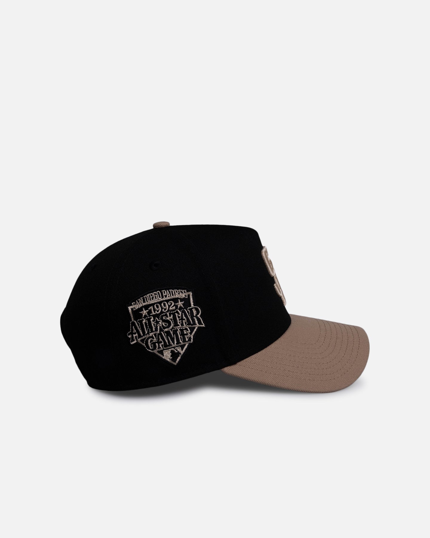 New Era San Diego Padres 'Black Camel' 9FORTY A-Frame Snapback Black/Camel