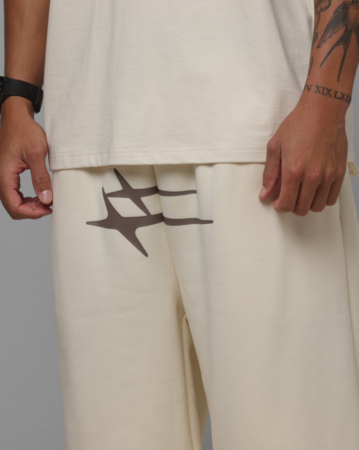 Loiter Hybrid Premium Shorts Brown