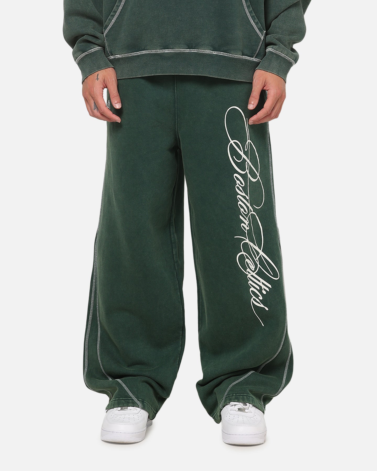Mitchell & Ness Boston Celtics Star Script Relaxed Track Pants Pine Green
