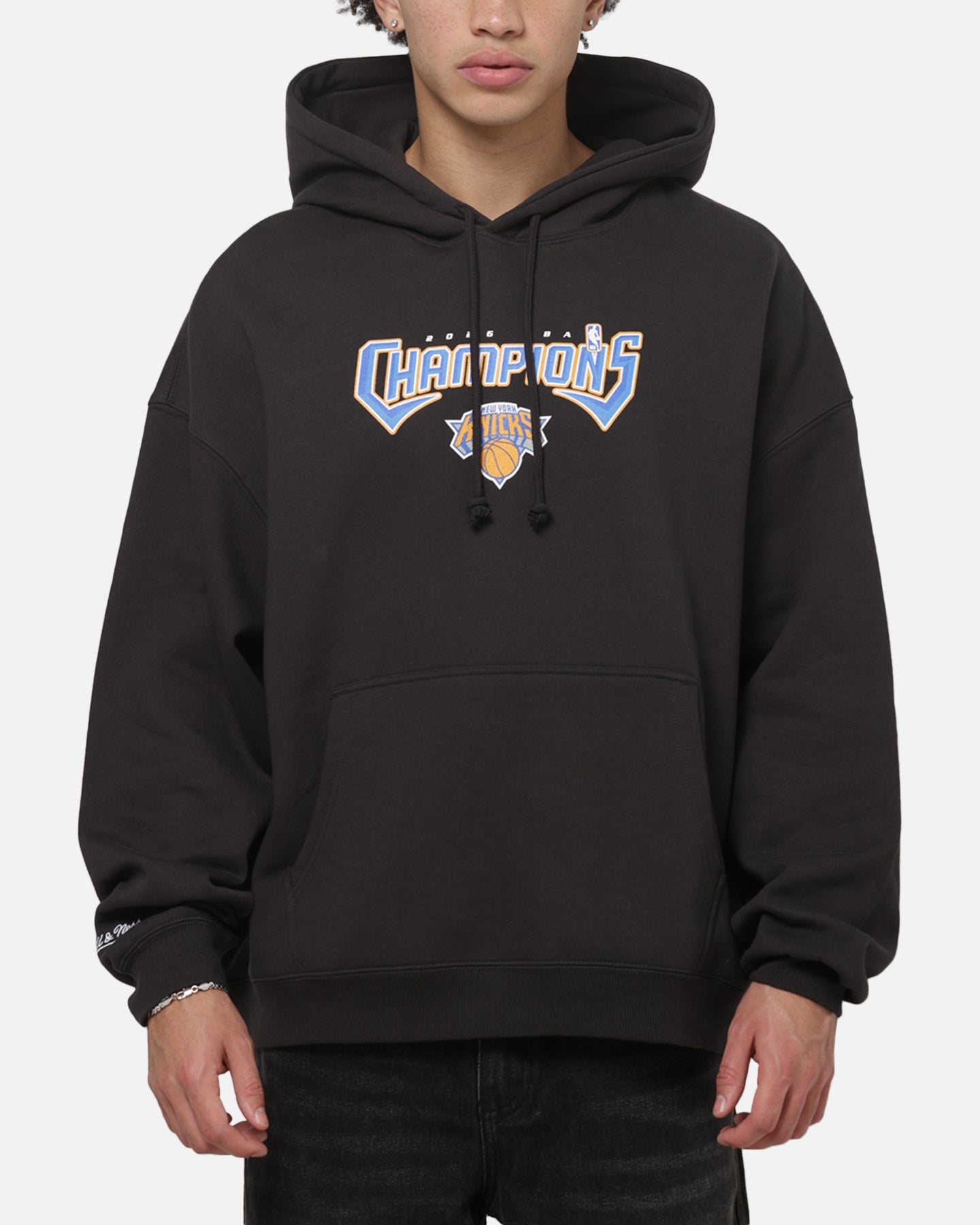 Mitchell & Ness New York Knicks 2026 NBA Champions Hoodie Washed Black