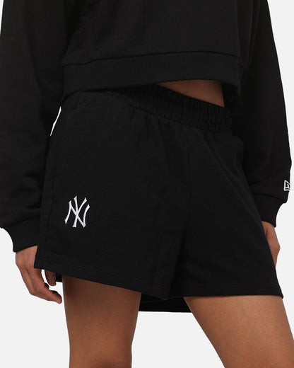 New Era Women's New York Yankees Shorts Black