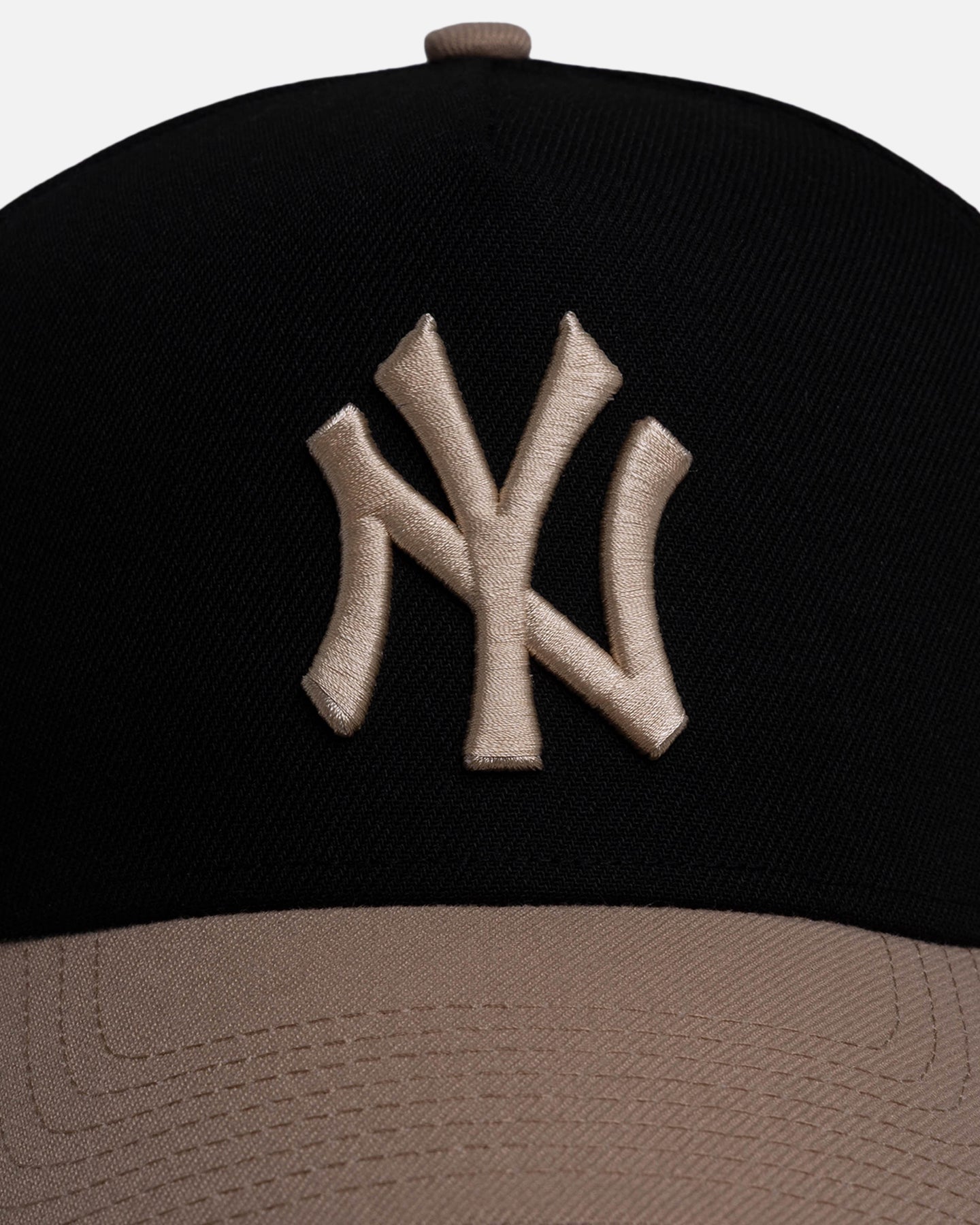 New Era New York Yankees 'Black Camel' 9FORTY A-Frame Snapback Black/Camel