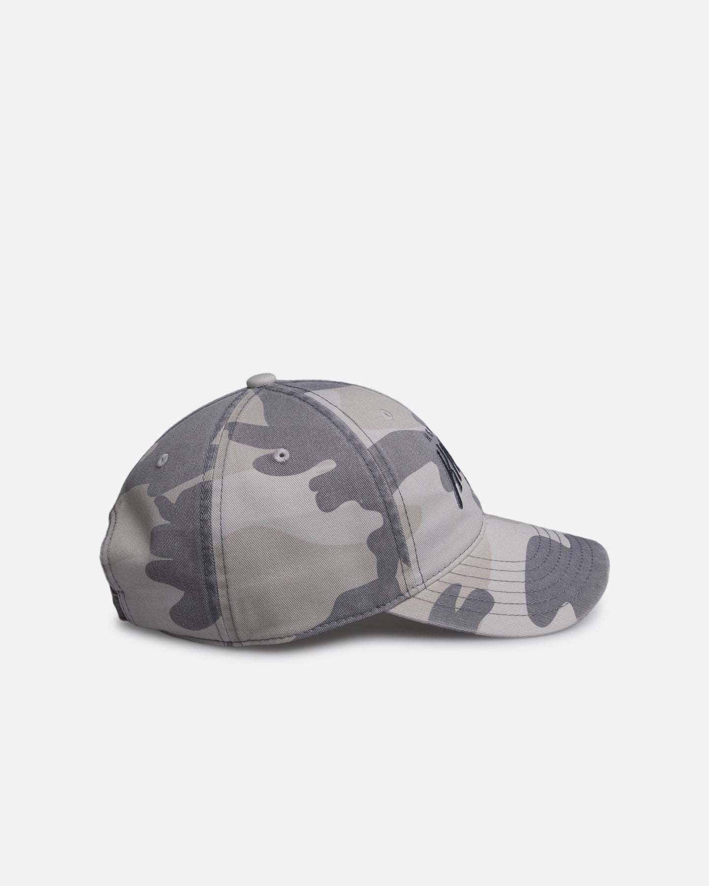 Mitchell & Ness New York Knicks 'Snow Camo' Dad Fit Strapback Snow Camo