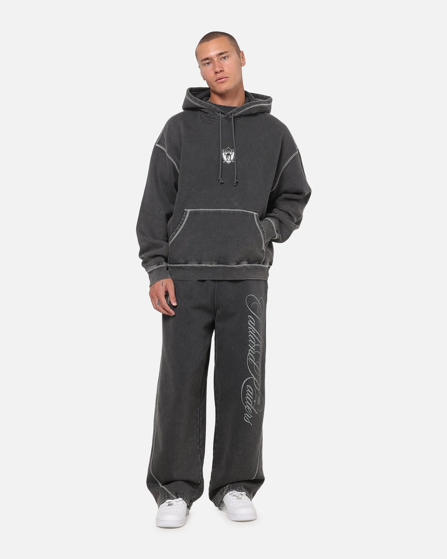Mitchell & Ness Las Vegas Raiders Star Script Hoodie Washed Black