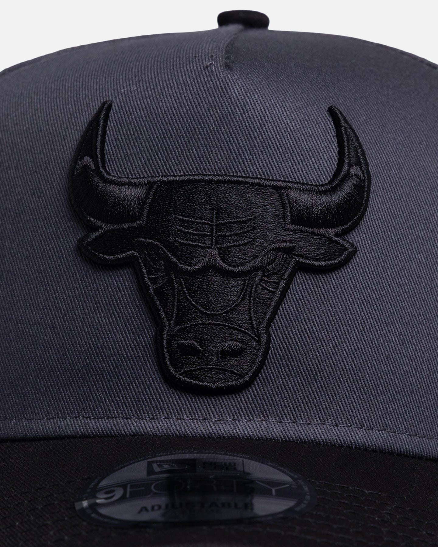 New Era Chicago Bulls 'Graphite Black' 9FORTY A-Frame Snapback Black/Grey
