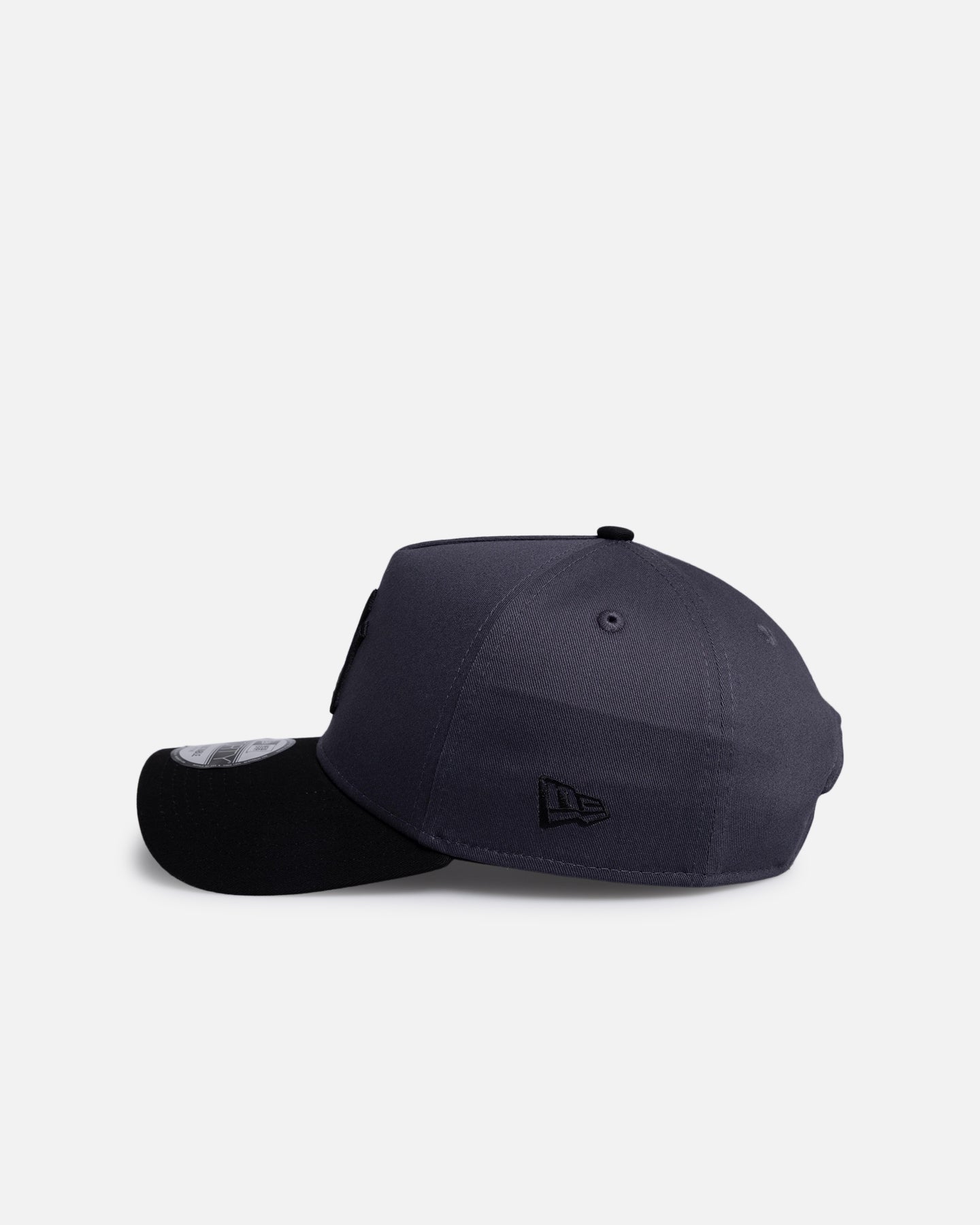 New Era New York Yankees 'Graphite Black' 9FORTY A-Frame Snapback Black/Grey