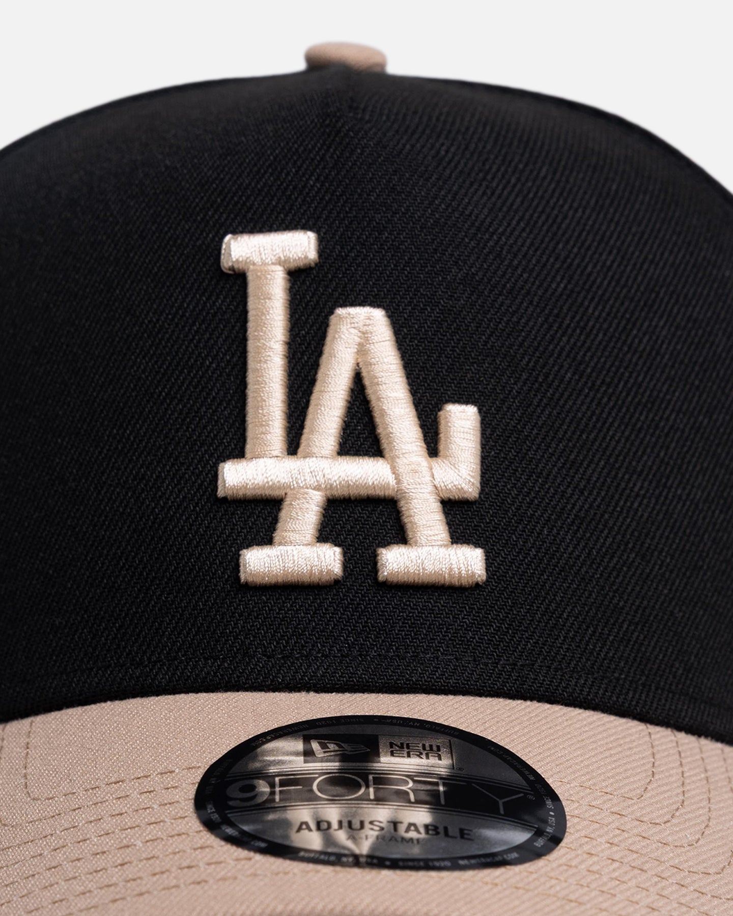 New Era Los Angeles Dodgers 'Black Camel' 9FORTY A-Frame Snapback Black/Camel