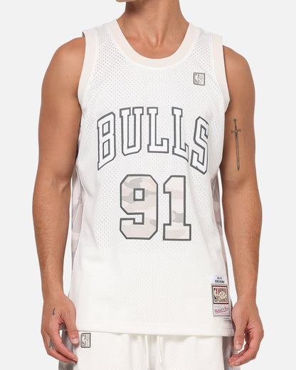 Mitchell & Ness Chicago Bulls Dennis Rodman #91 Snow Camo Energy Swingman Jersey Vintage White